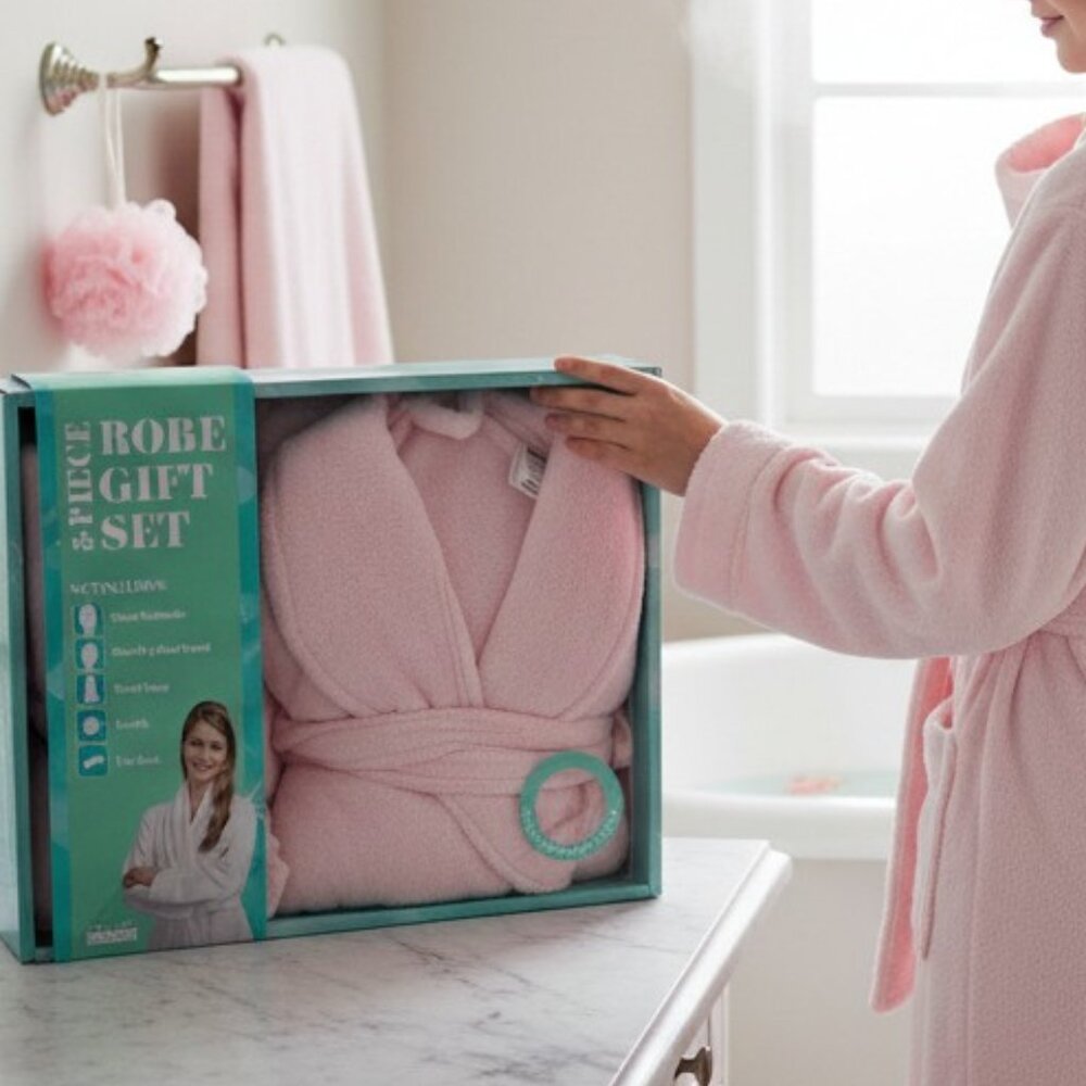 NIB 5-Piece Plush Robe Gift Set - Pink - Spa Day Essentials - One Size